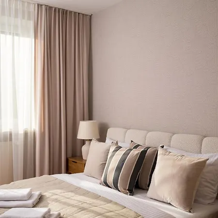 Metro Imielin 2-Bedroom Apartment Warsaw Exterior photo