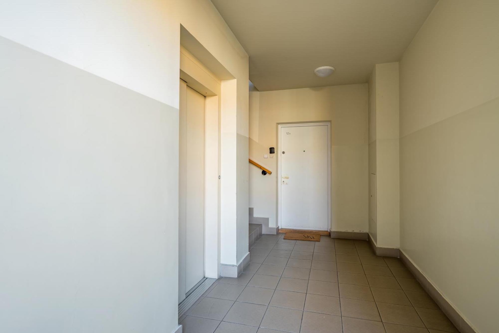 Apartamento Metro Imielin 2-bedroom Varsovia