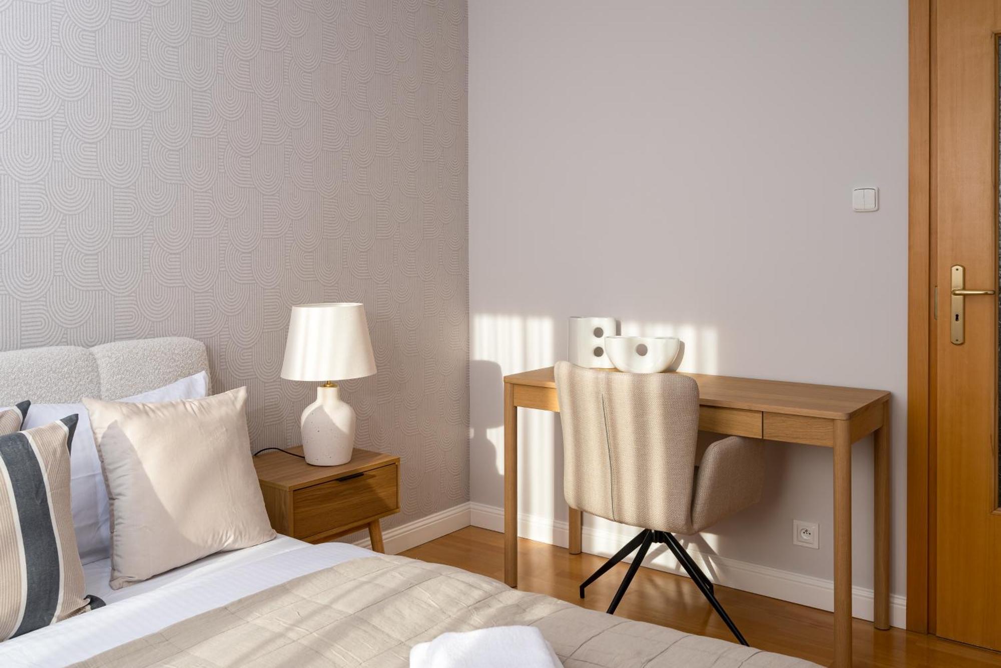 Metro Imielin 2-bedroom Apartamento Varsovia