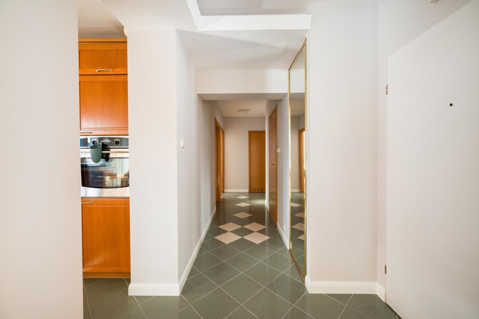 Apartamento Metro Imielin 2-bedroom Varsovia