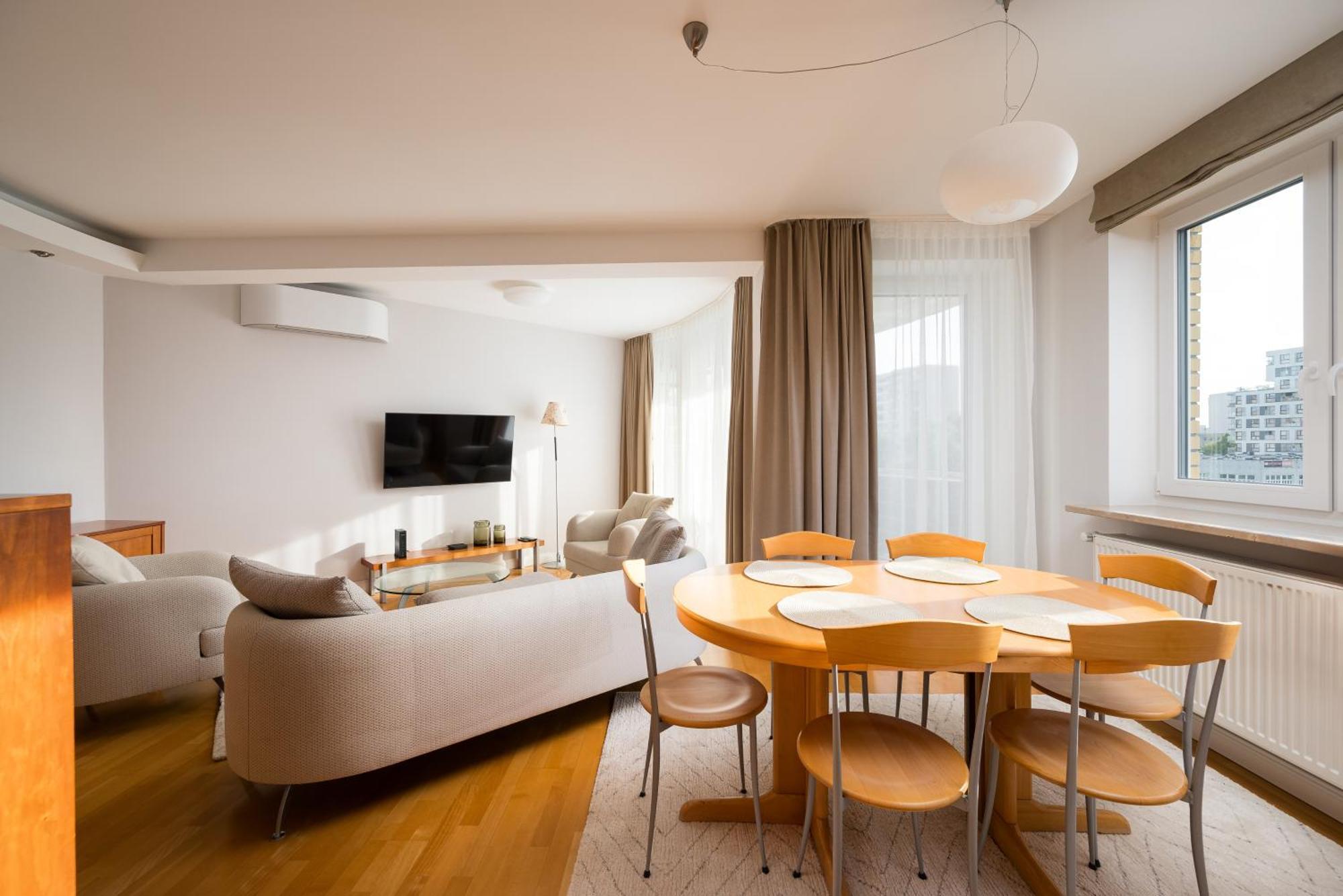 Metro Imielin 2-bedroom Apartamento Varsovia