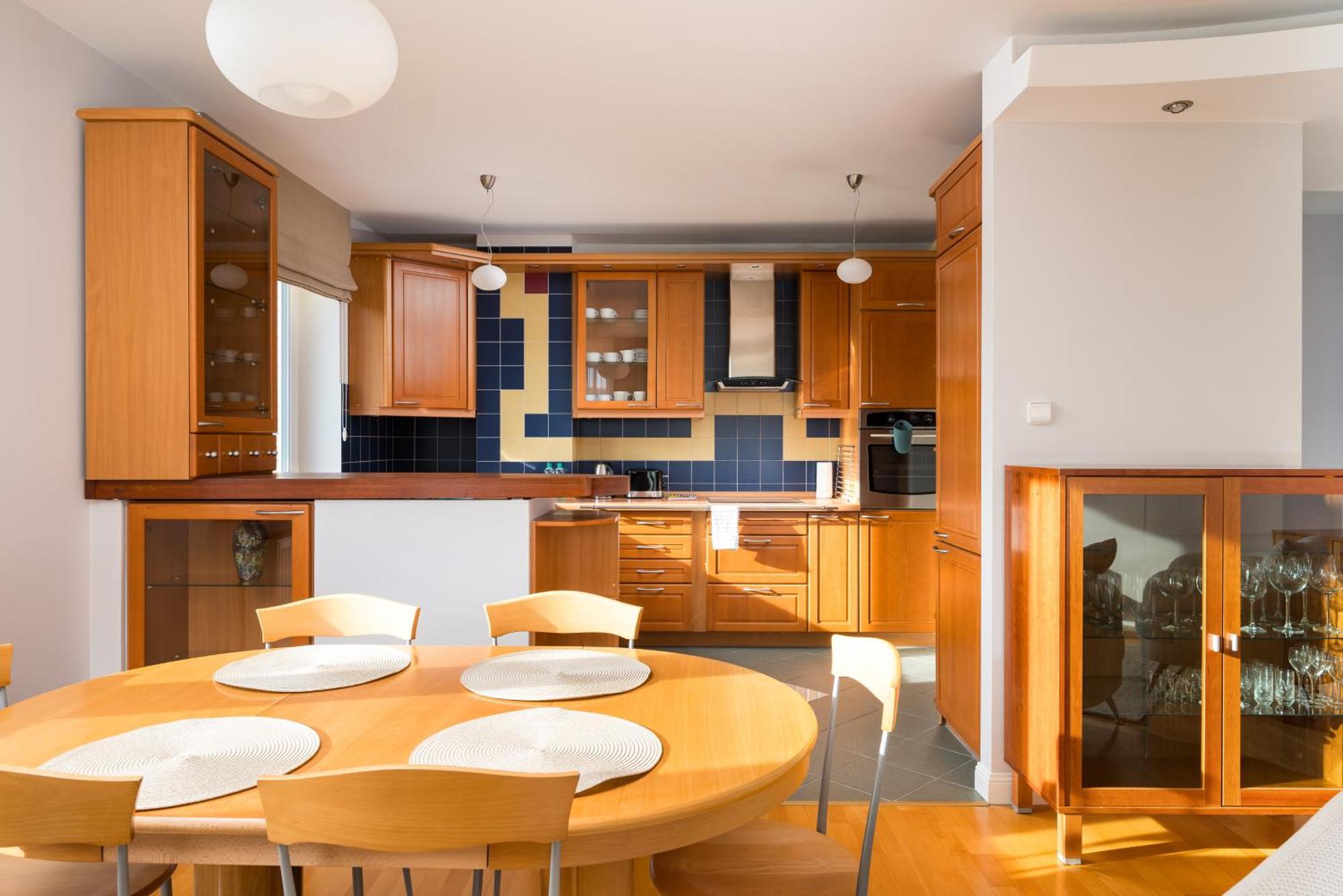 Metro Imielin 2-bedroom * Varsovia